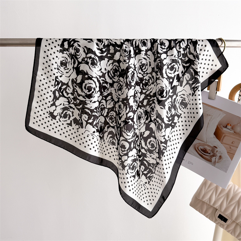 Luxury Bags China Wholesale - Luxury New Printed Scarves Women's Silk