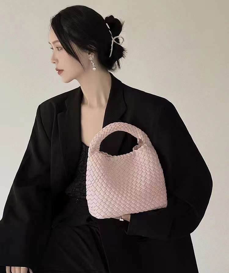Designer luxury bag Woven tote - Luxury Bags Price recension och pris