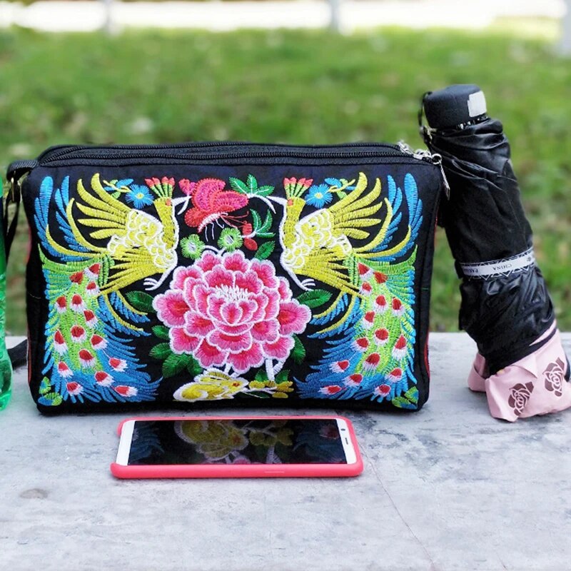 Women's Embroidered Flowers Ny - Luxury Bags Big recension och pris